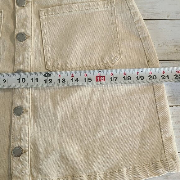 Beige Denim Button-Front Mini Skirt Size 8/29 By On 34th Preppy Acadamia - Picture 6 of 8